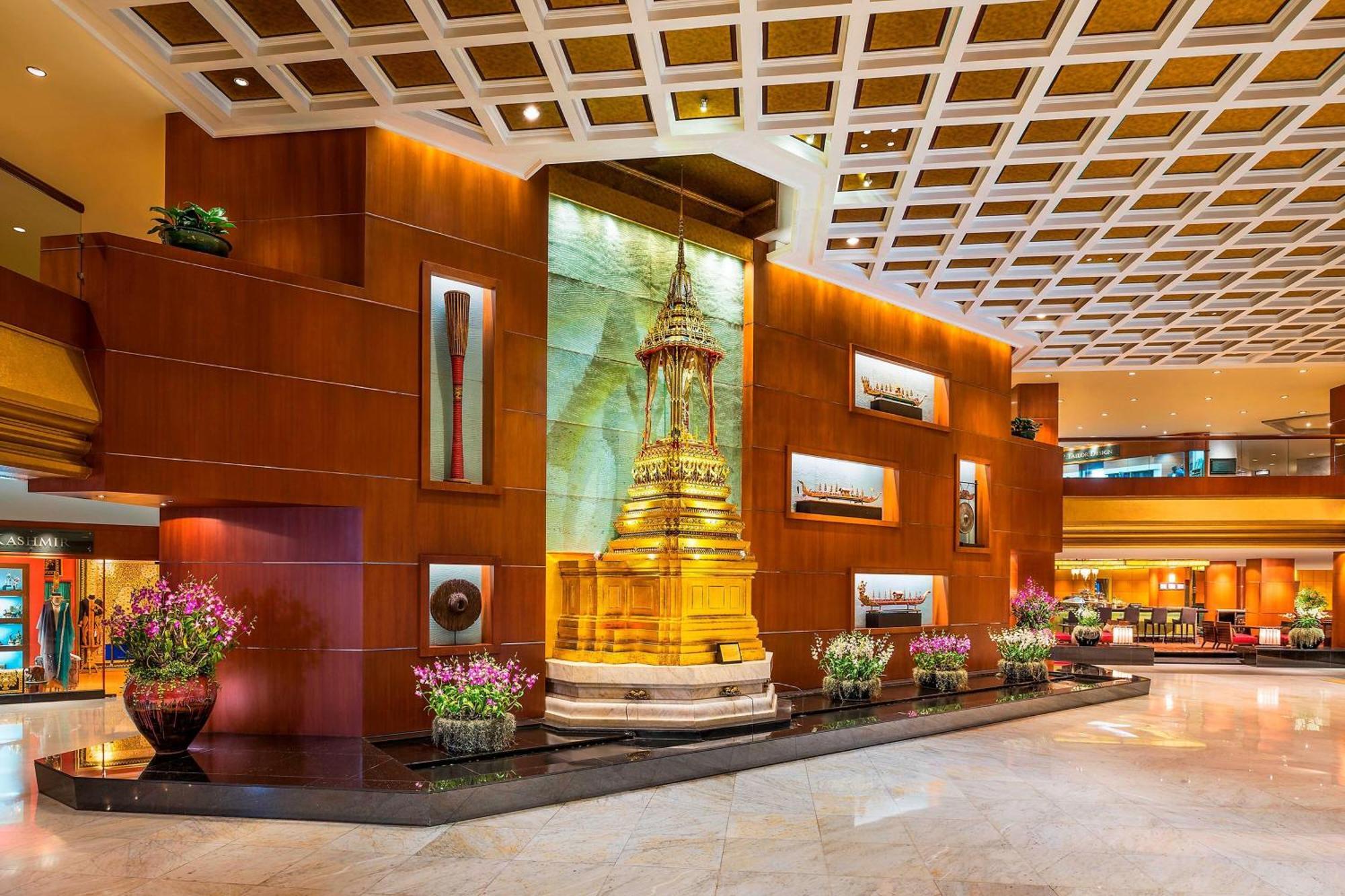 Royal Orchid Sheraton Hotel And Towers Bangkok Bagian luar foto